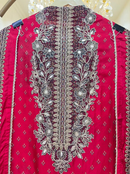 Vira Zari Crepe Suit