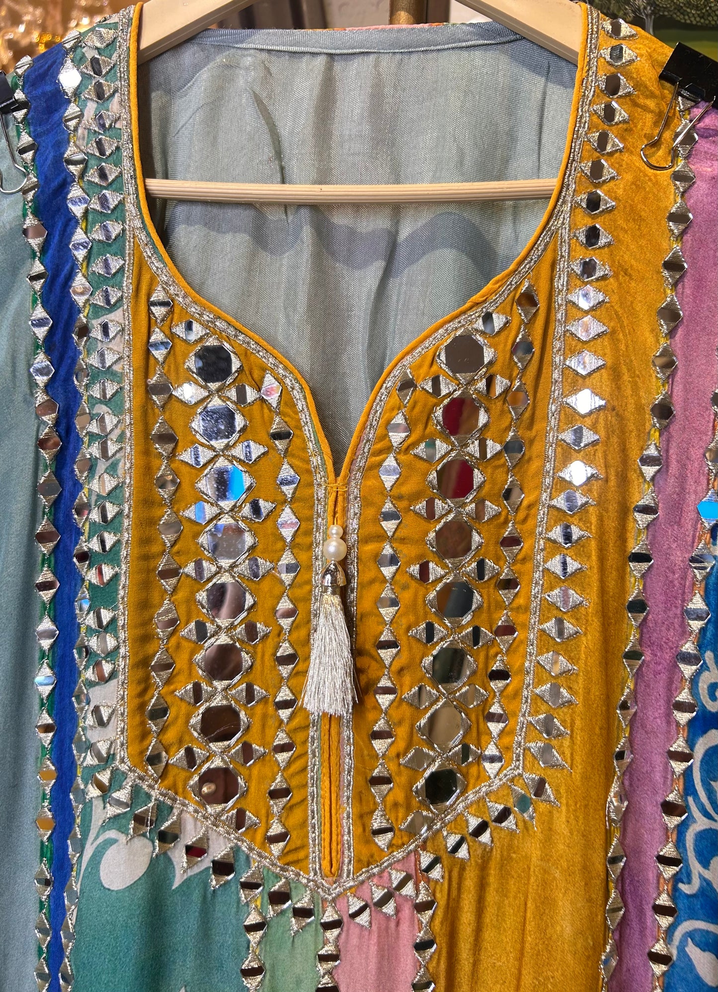 Zeenat-e-Jaam (Blue & Yellow)