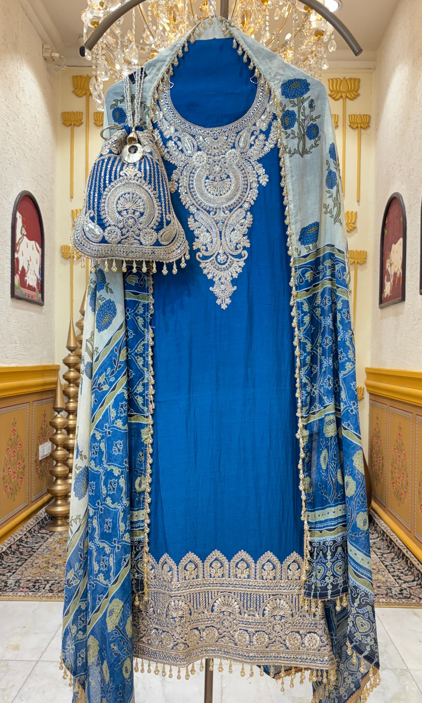Sunehri Varnika Suit