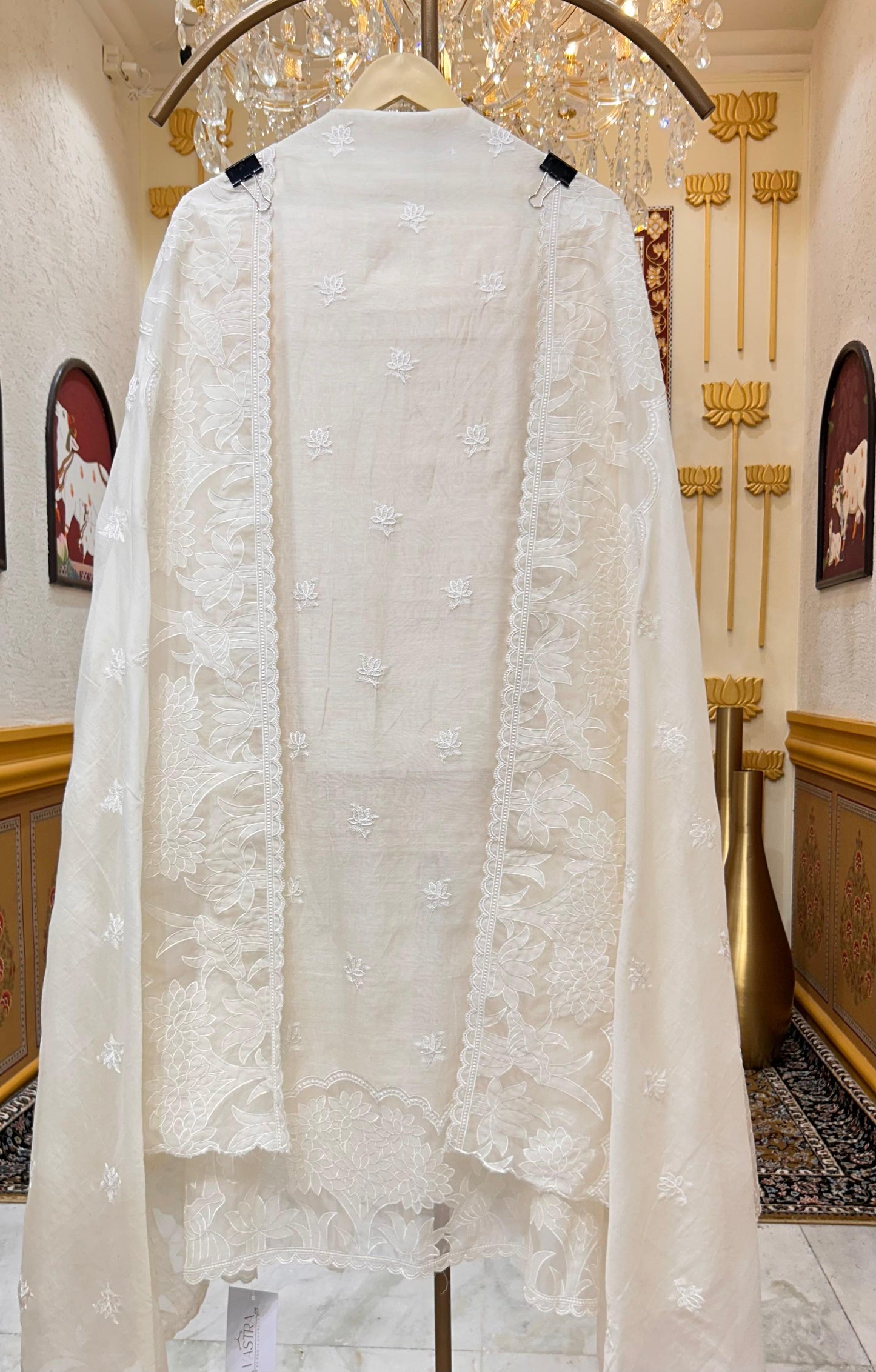 Elira Appliqué Loom Suit (Ivory 1)