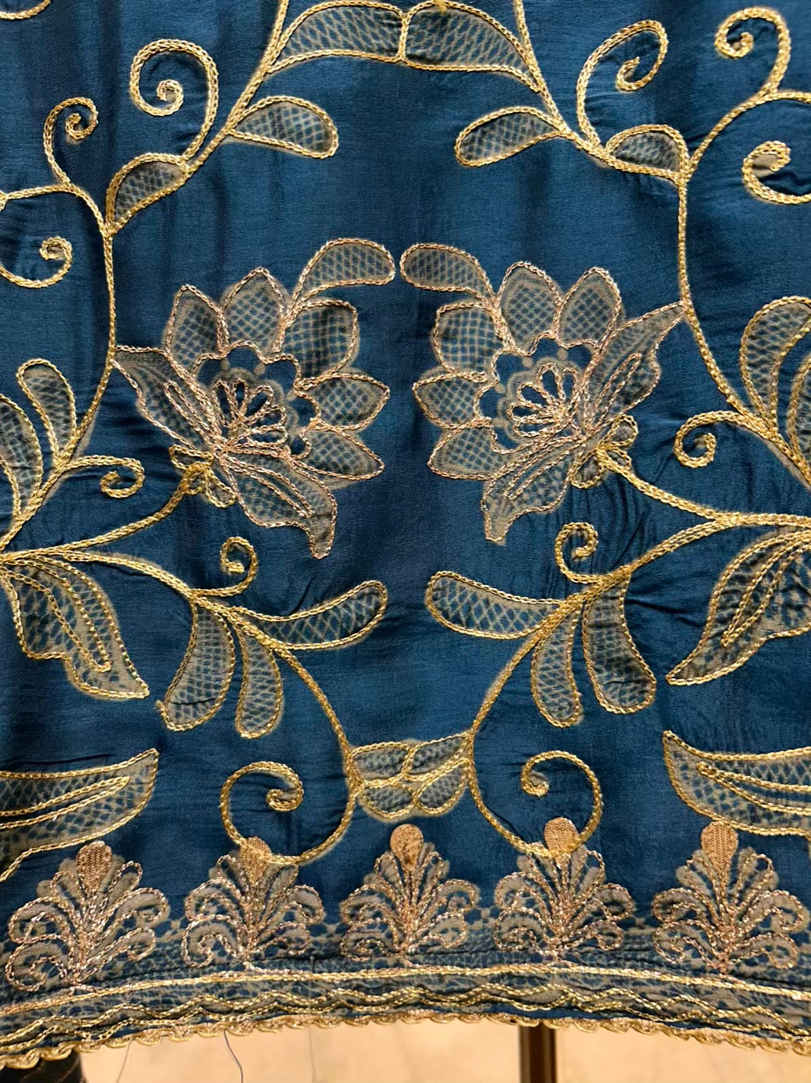Sahira Zari Silk Suit (Blue)