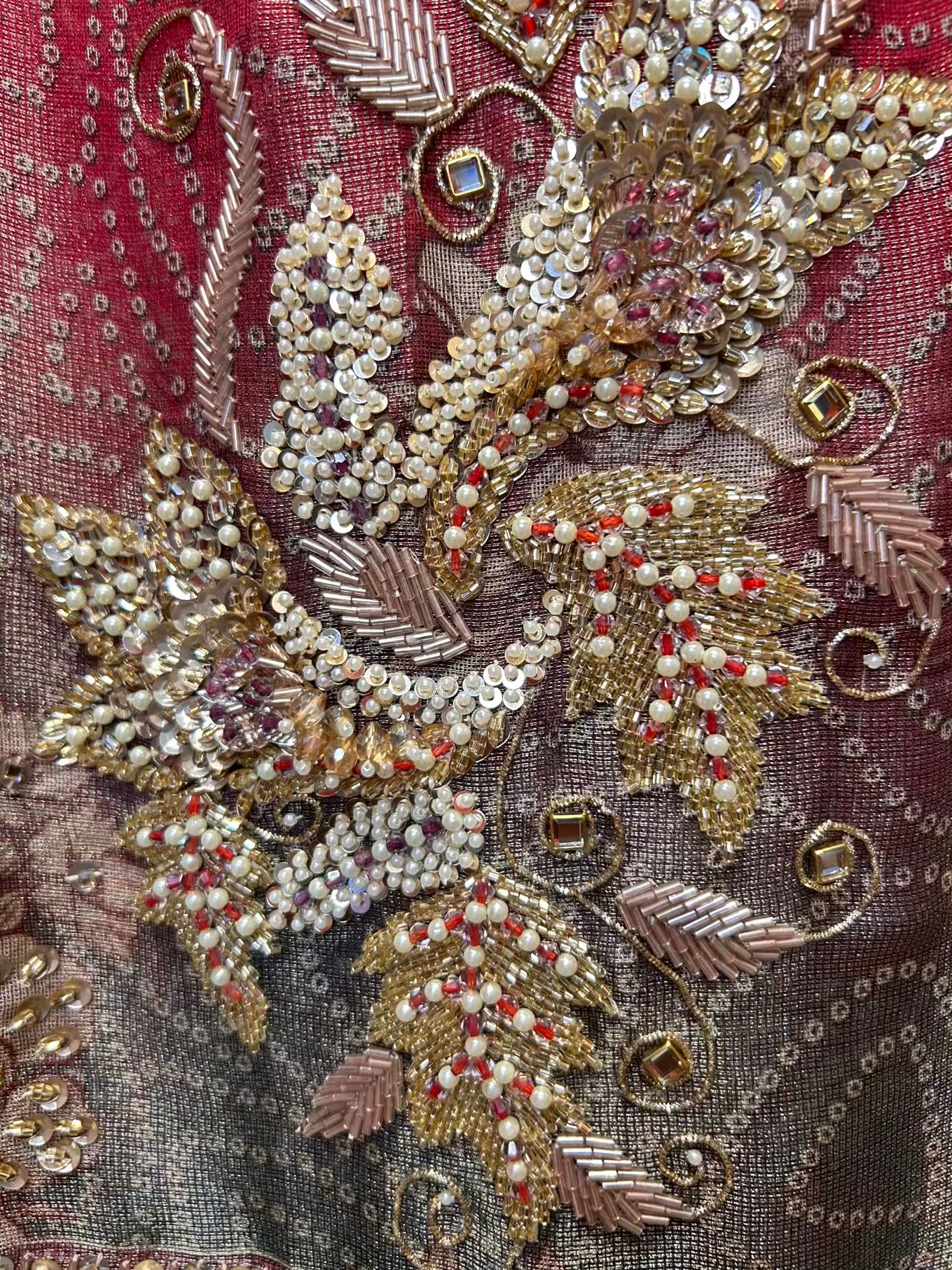 Gulbadan Sitara Suit (Red)