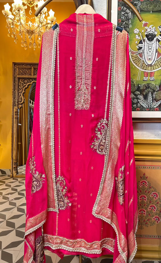 Amaira Banarasi Organza Suit (Magenta)
