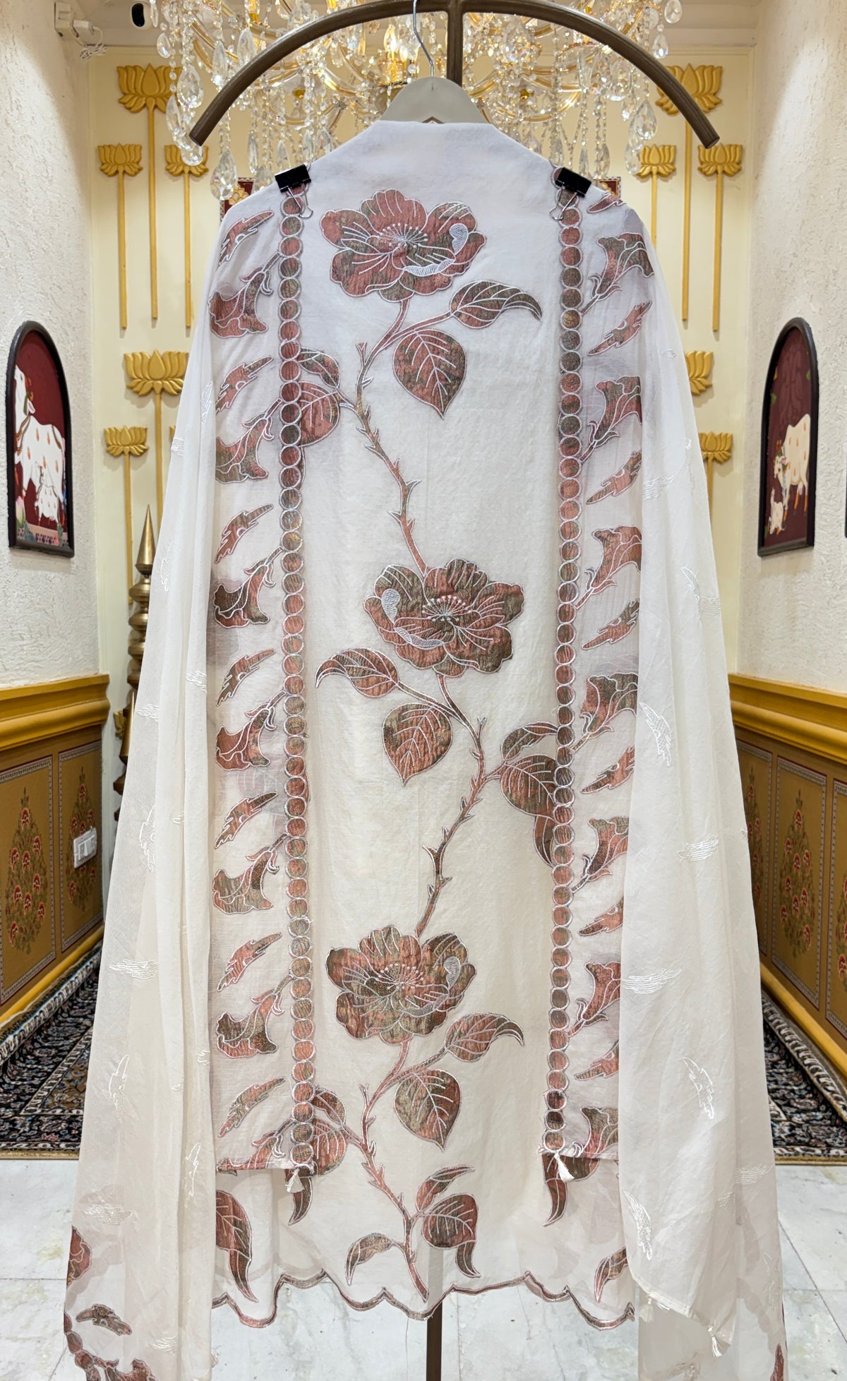 Mehrnoor Appliqué Chanderi Suit