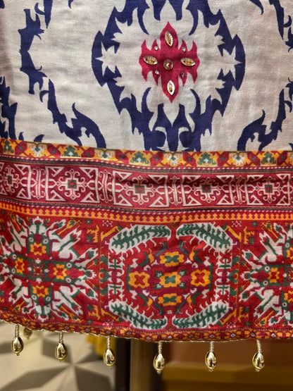 Mehrunisa Silk Suit (Ivory & Blue)