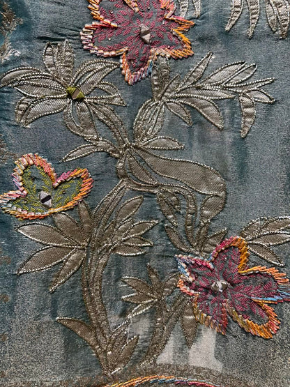 Zarveen SilverÉlan Suit (Peacock Green)