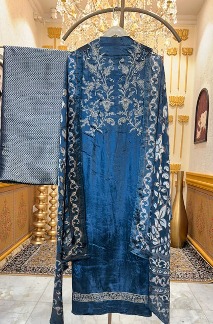 Riyanza Velvet Brocade Suit (Blue)