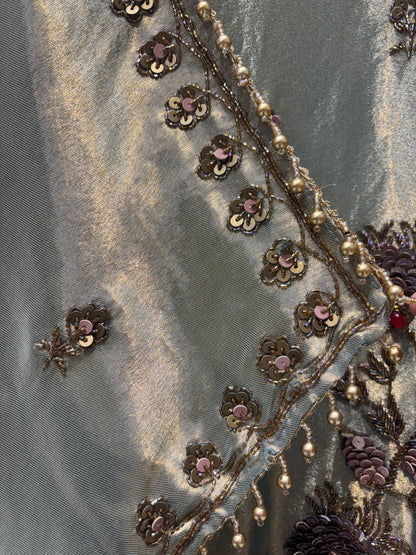 Zariya Noor Organza Suit