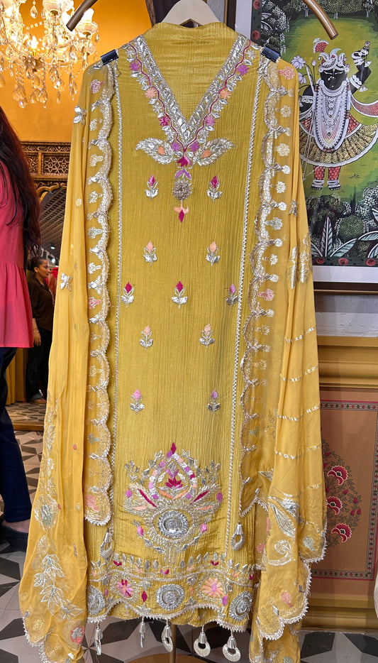 Naaz-e-Gota (Yellow)