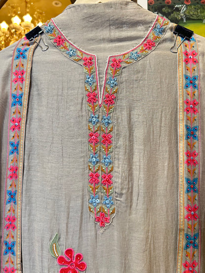 Éloria Pearl Suit