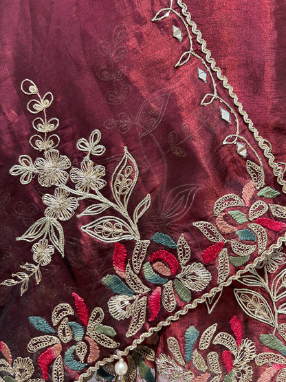 Sunehri Noor Organza Suit