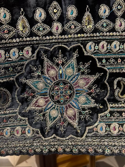 Zohraé-Velvet Suit (Black)