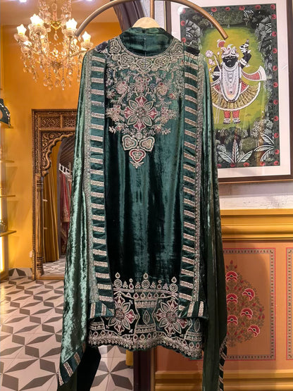 Zohraé-Velvet Suit (Green)