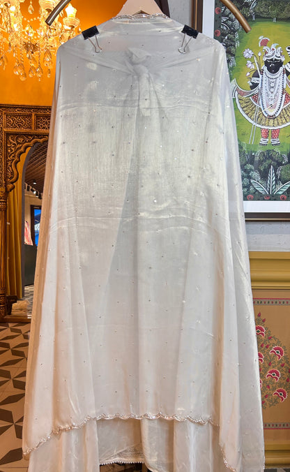 Noor-e-Nazakat