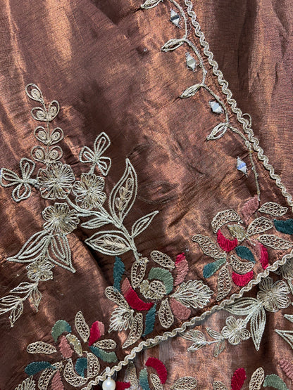 Sunehri Noor Organza Suit