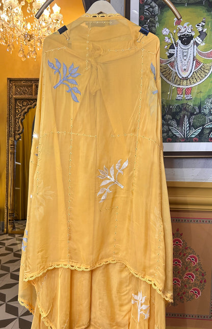 Zarnoor Organza Suit (Yellow)