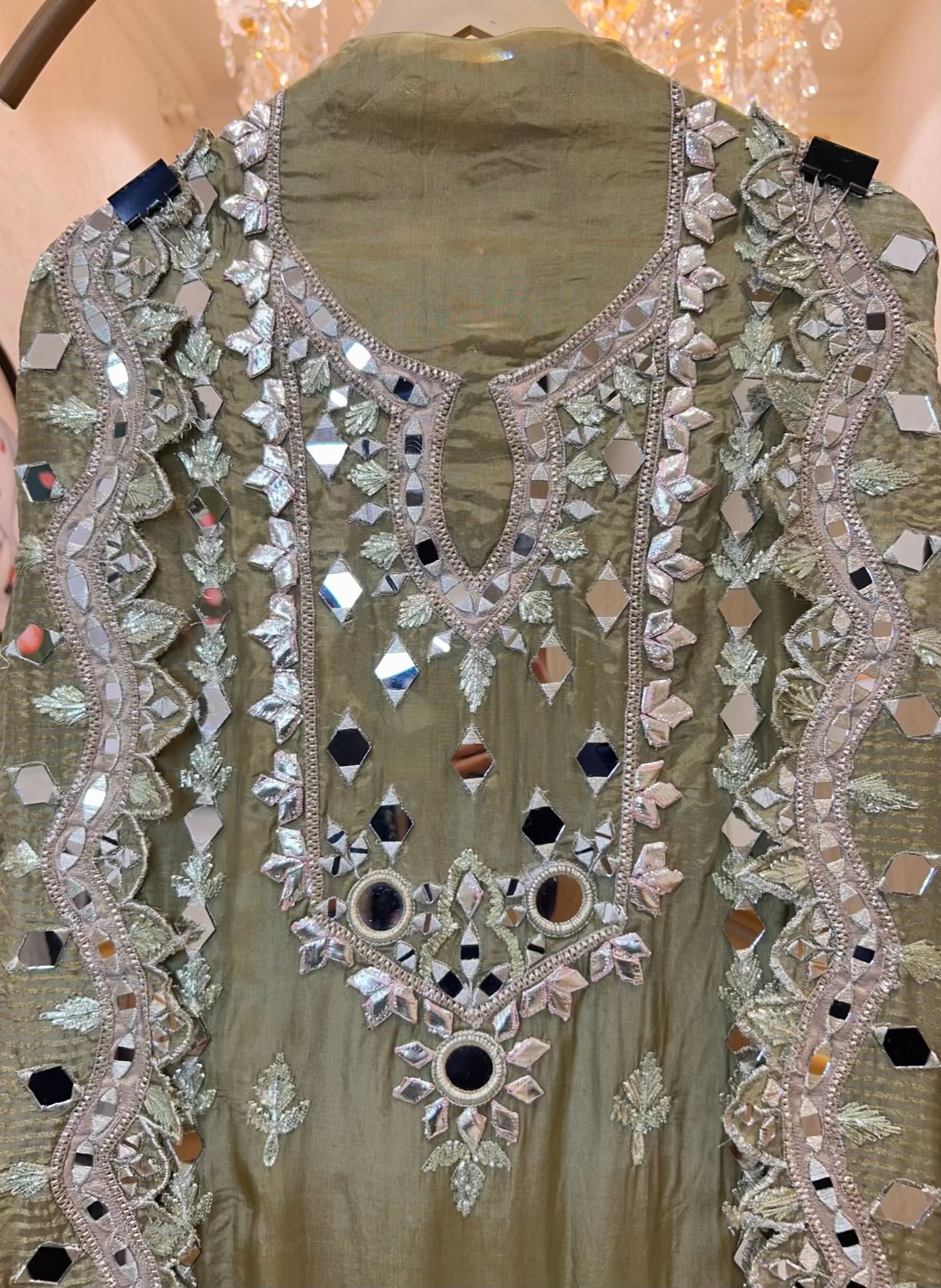 Zaraina Gota Mirror Suit (Green)