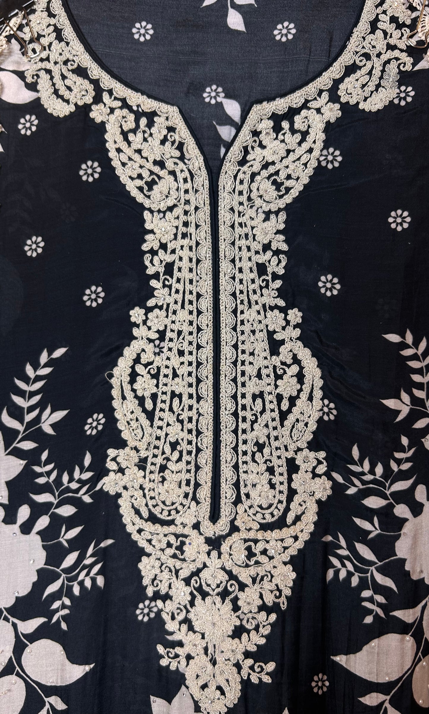 Nairiti Muslin Suit (Black)