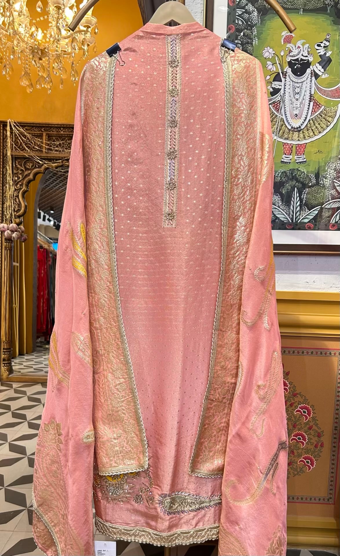 Zarqa-e-Husn (Peach)