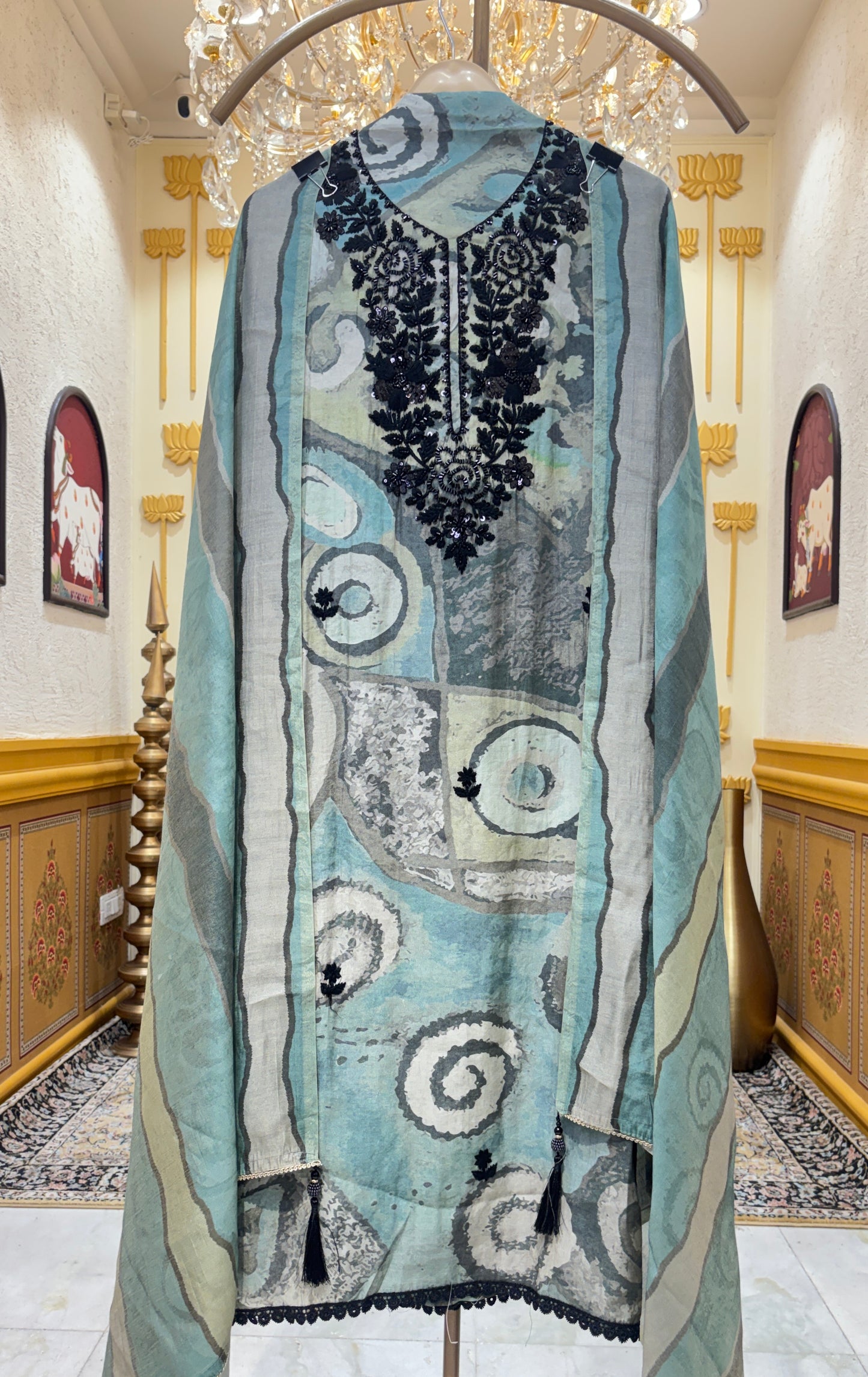 Ruhaani Muslin Suit