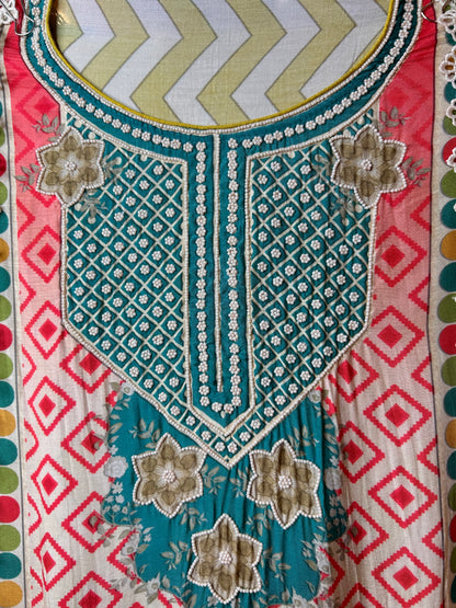 Zaima Muslin Suit