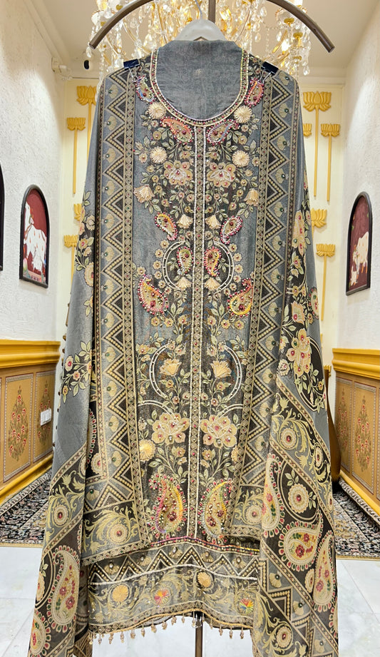 Zarmehera Printed Suit
