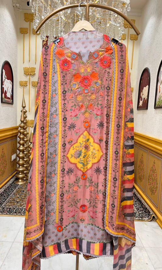 Nayra Resham Veil Suit (Peach)