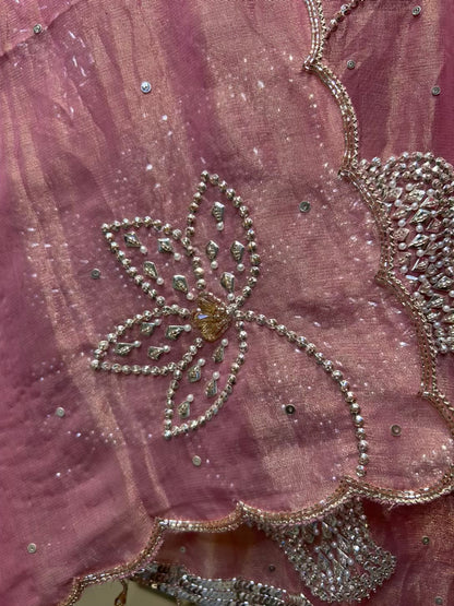 Layaan Organza Suit (Pink)