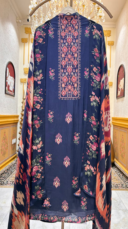 Satiné Pearl Bloom Suit