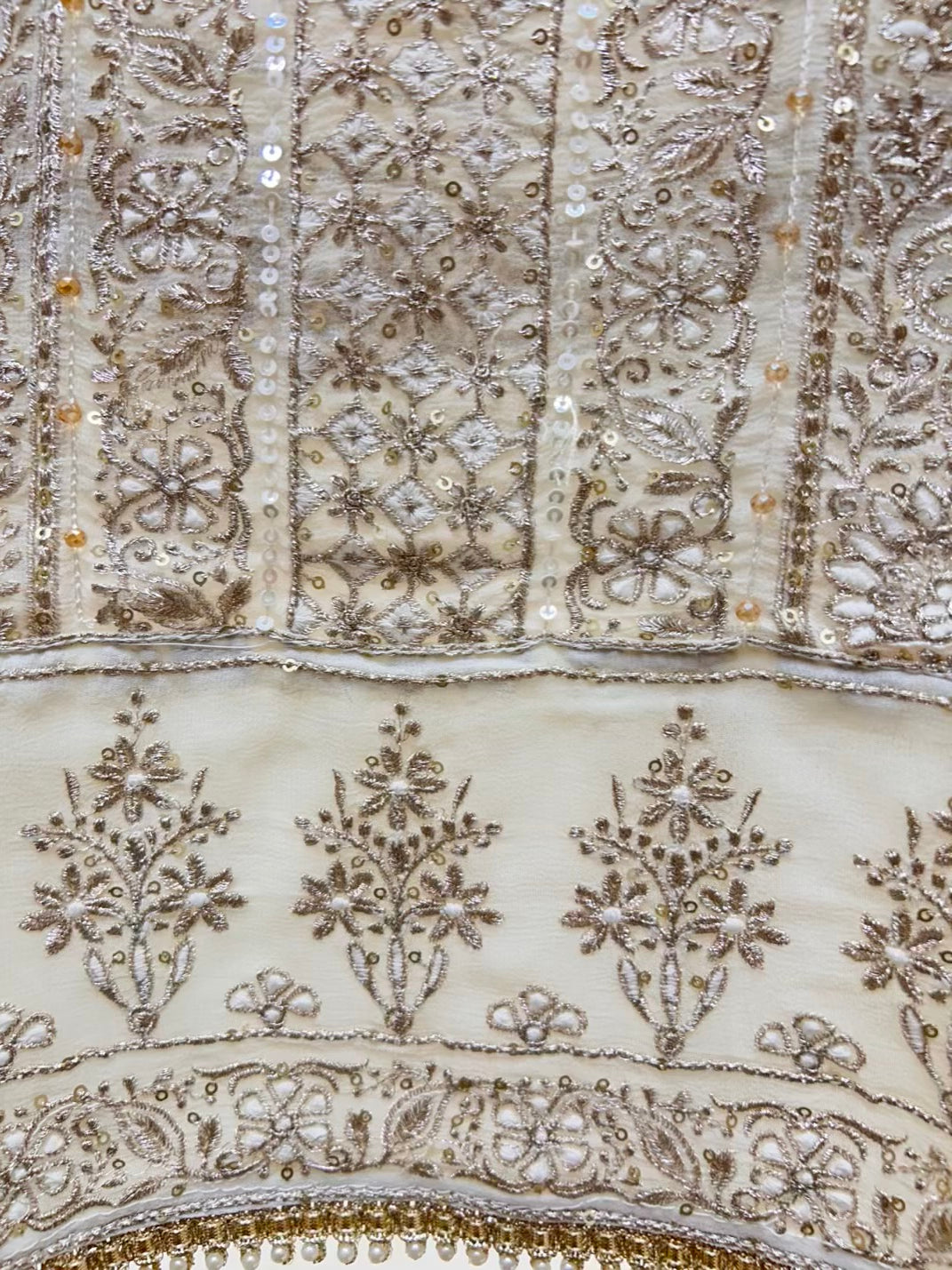 Vareesha Zari Gleam Suit