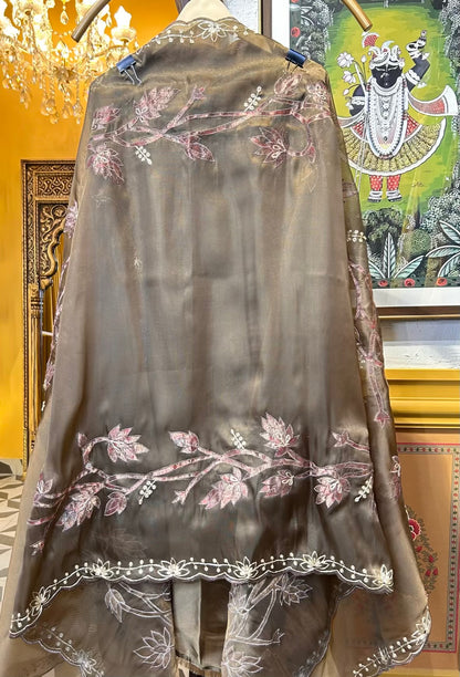 Tavira Organza Suit (Brown)