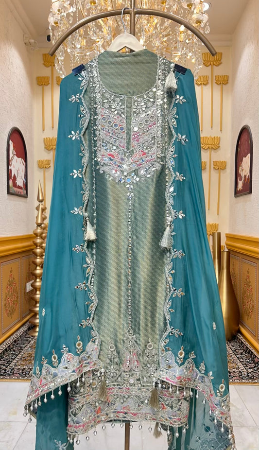 Zarfeen Dori Aaina Suit (Green)