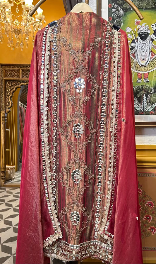 Ruhaysha-é-Noor (Red)