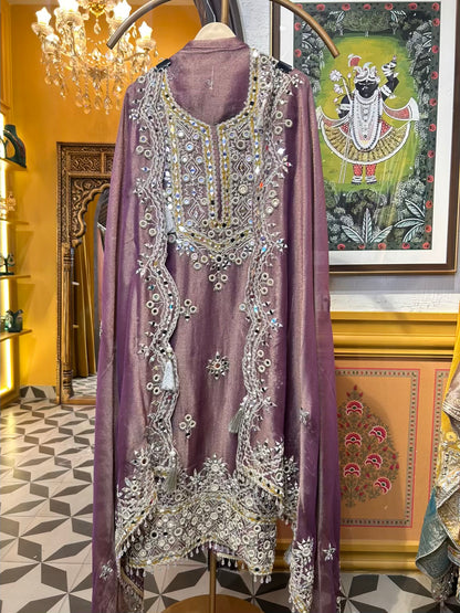 Raina-é-Noor (Lavender)