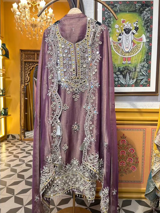 Raina-é-Noor (Lavender)