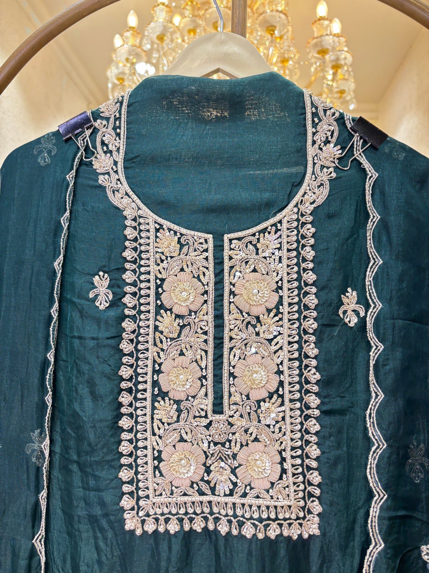 Élan d’Or Organza Suit