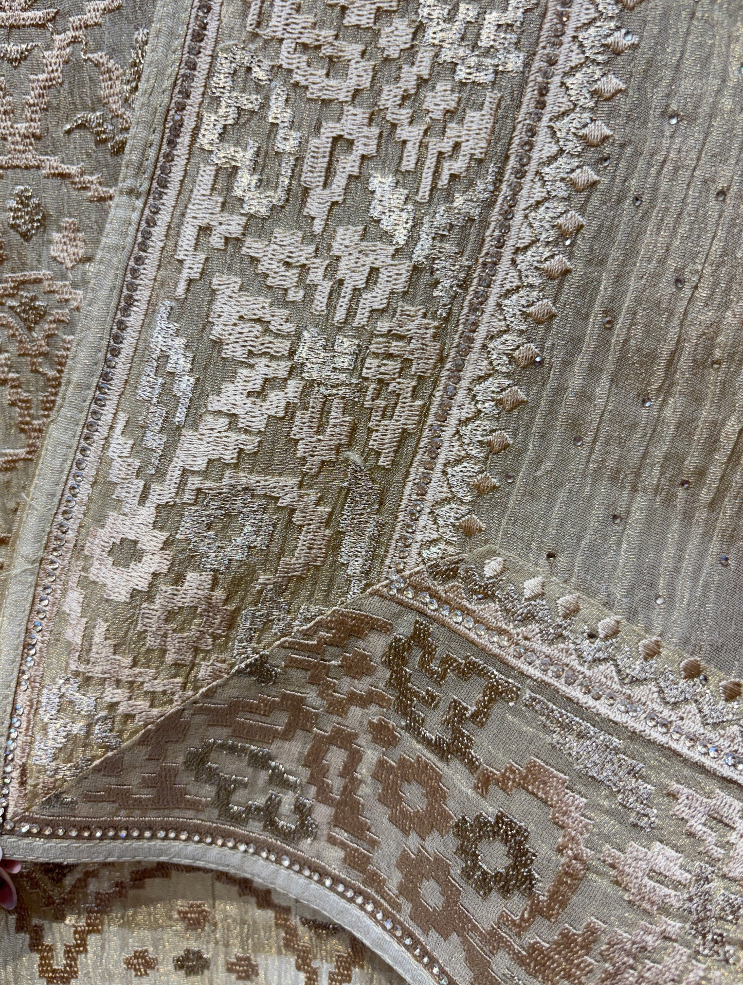 Zareen Zari Tissue Suit