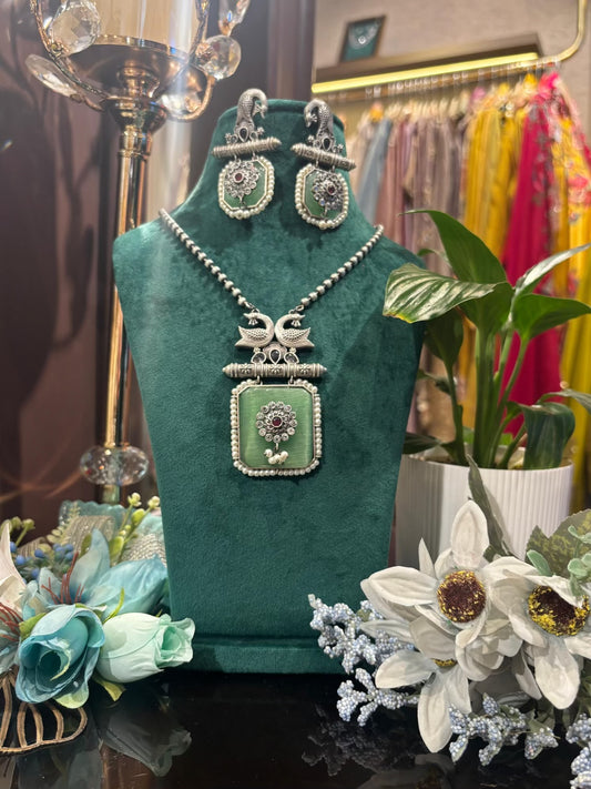 Neelmayi Morni Silver Haar (Green)