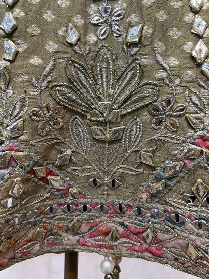 Zehraani Noor Jhalar Suit (Olive Green)