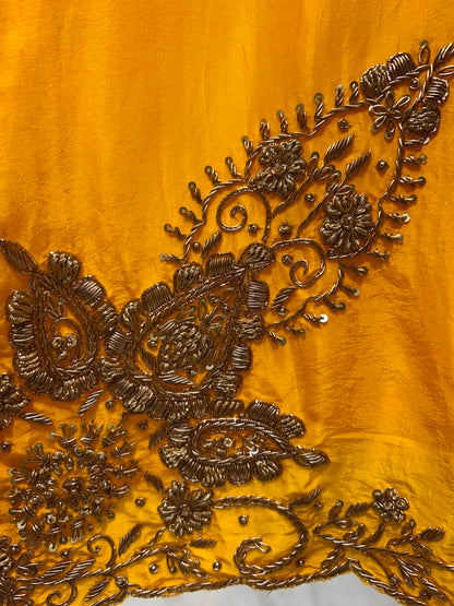 Pitambara Noor Suit
