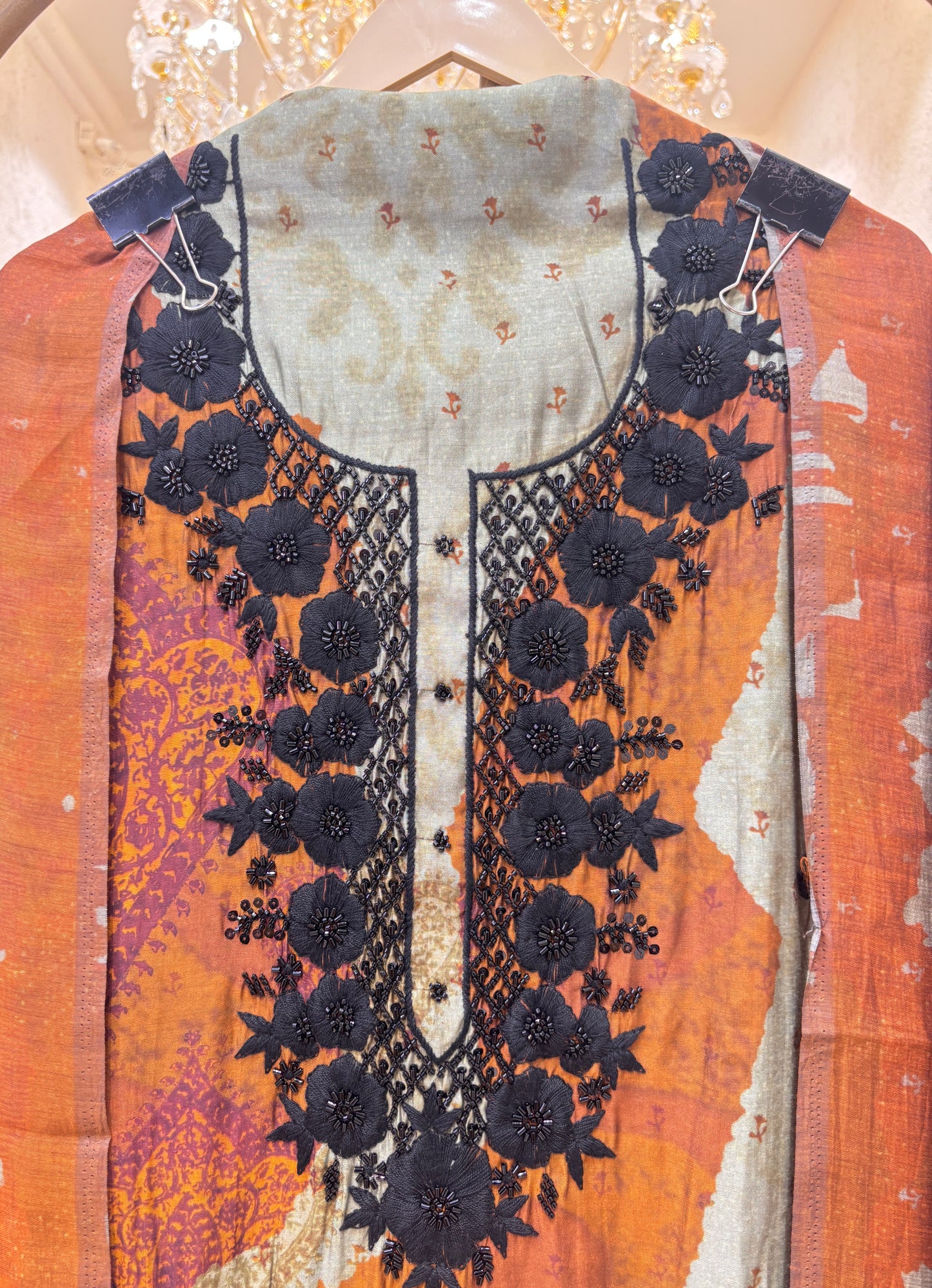 Gulnaaz Printed Muslin Suit