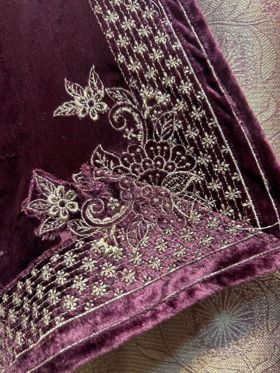 Rivayat Brocade Velvet Suit (Wine)