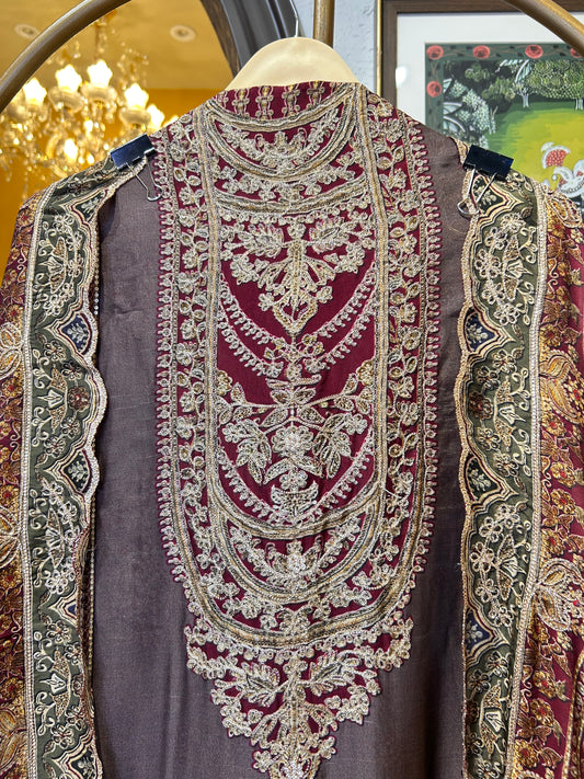 Zarielle Éclat Crêpe Suit