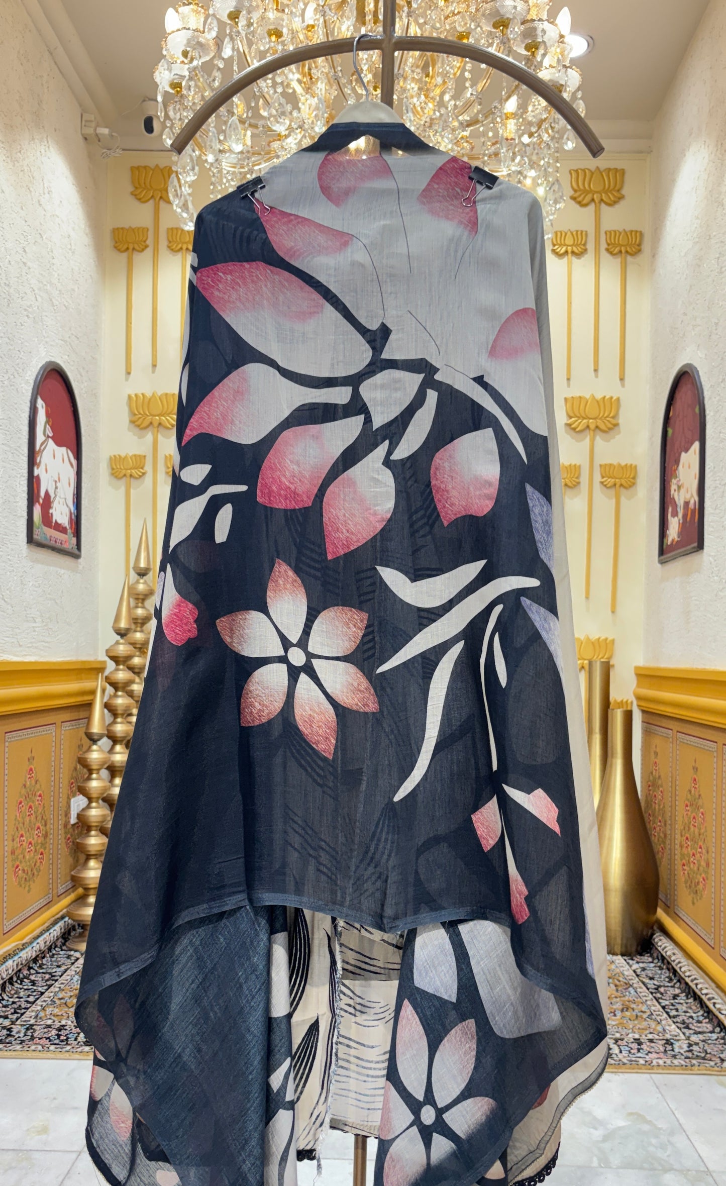 Gulnaaz Printed Muslin Suit