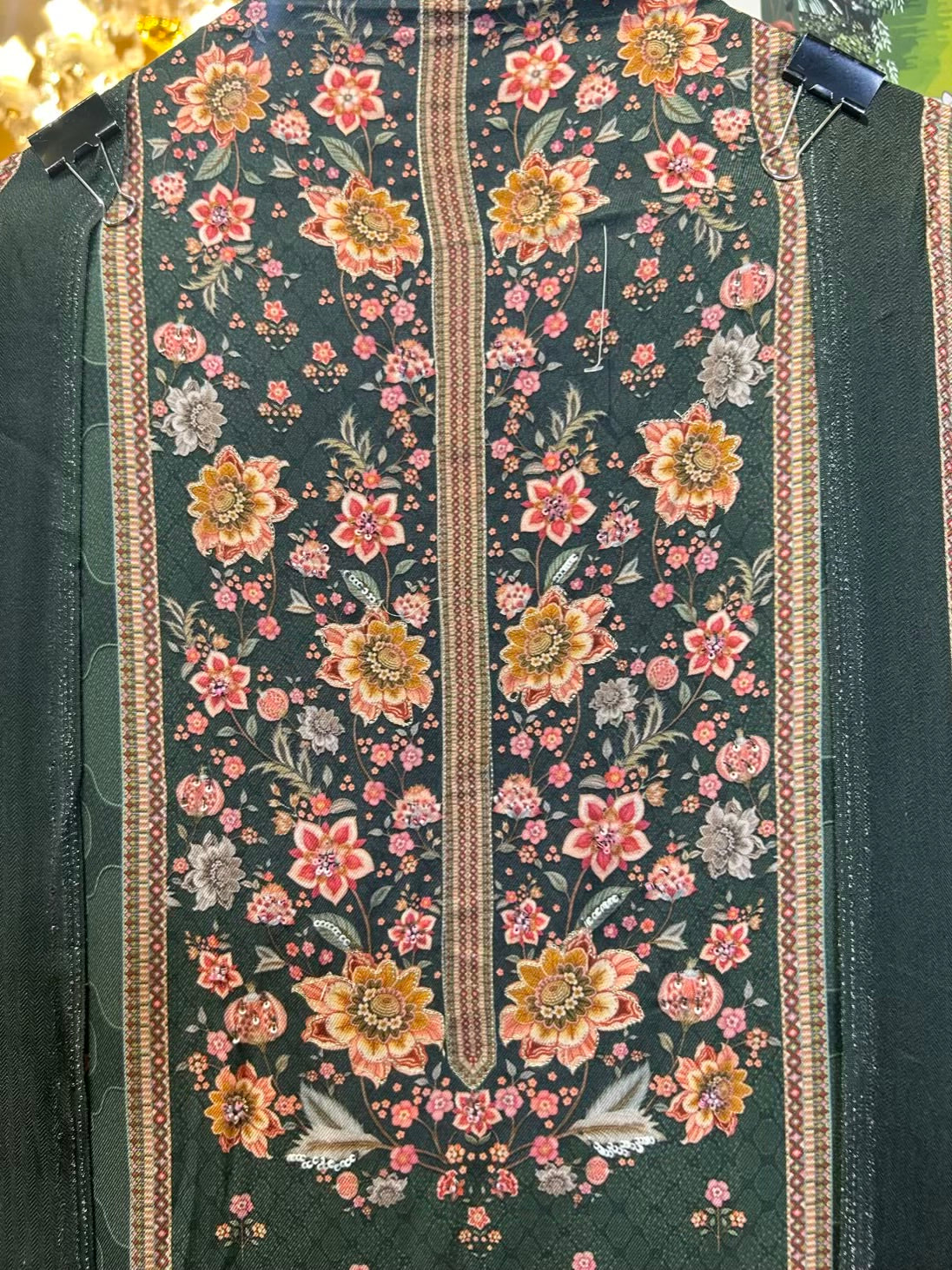 Mahira-é-Pashm Suit (Green)