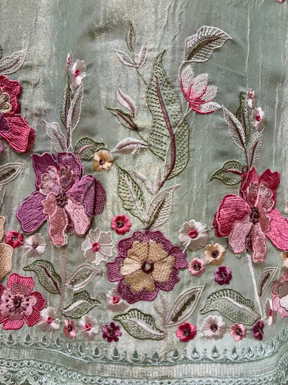Nyra Tissue Thread Suit