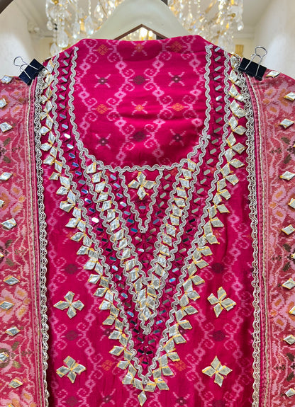 Rangriti Gota Suit