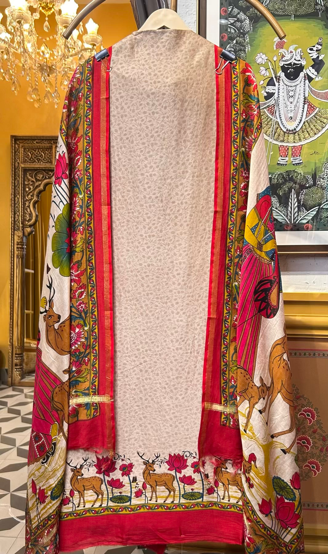 Ameera-é-Maheshwari Suit