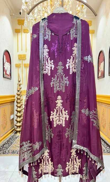 Zariyah Noor Suit