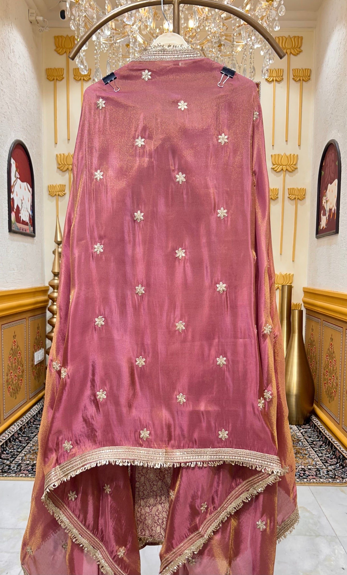 Noorayra Pita Zari Banarasi Suit (Pink)